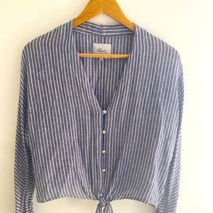 Rails Button down,tie front. Not cropped but goes right to top of pants